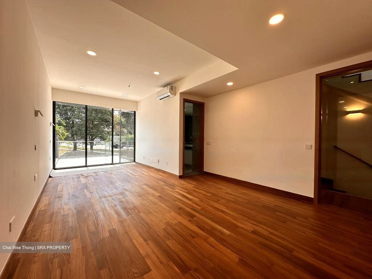 Opera Estate (D15), Terrace #479873961